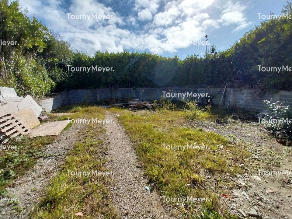Visuel 11 de l'annonce : A VENDRE - ZONE DU PETIT KERVAO - BATIMENT INDEPENDANT DE 250 M²