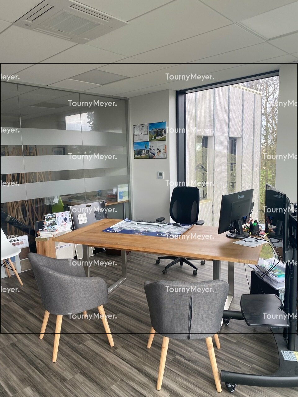 Visuel 3 de l'annonce : A LOUER - GUIPAVAS - BUREAUX DE 66 M²
