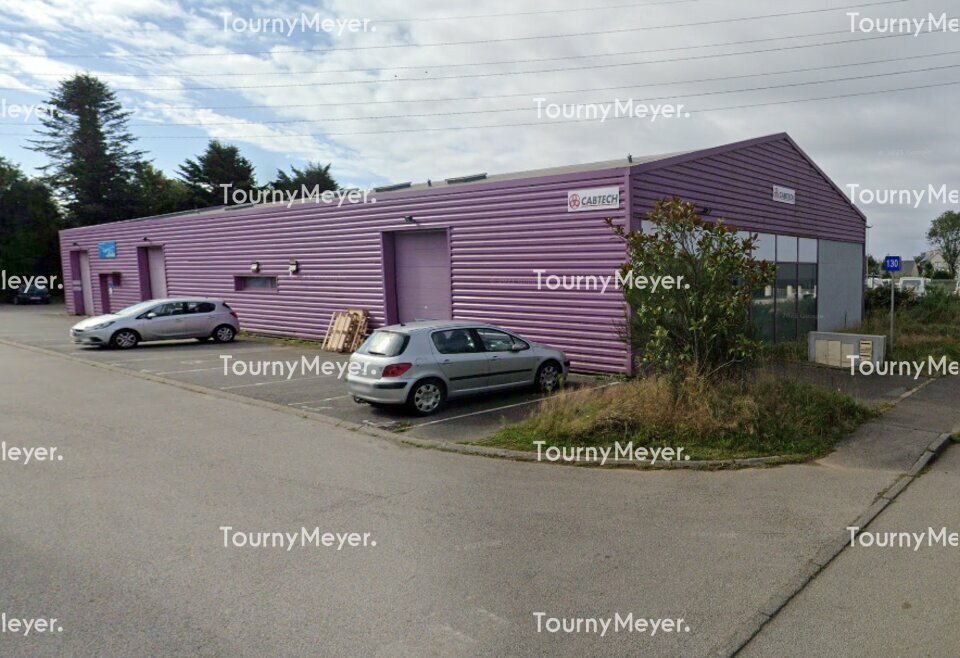 Visuel 9 de l'annonce : A LOUER - GUIPAVAS, ZONE DE LAVALLOT - LOCAL DE 450 M²