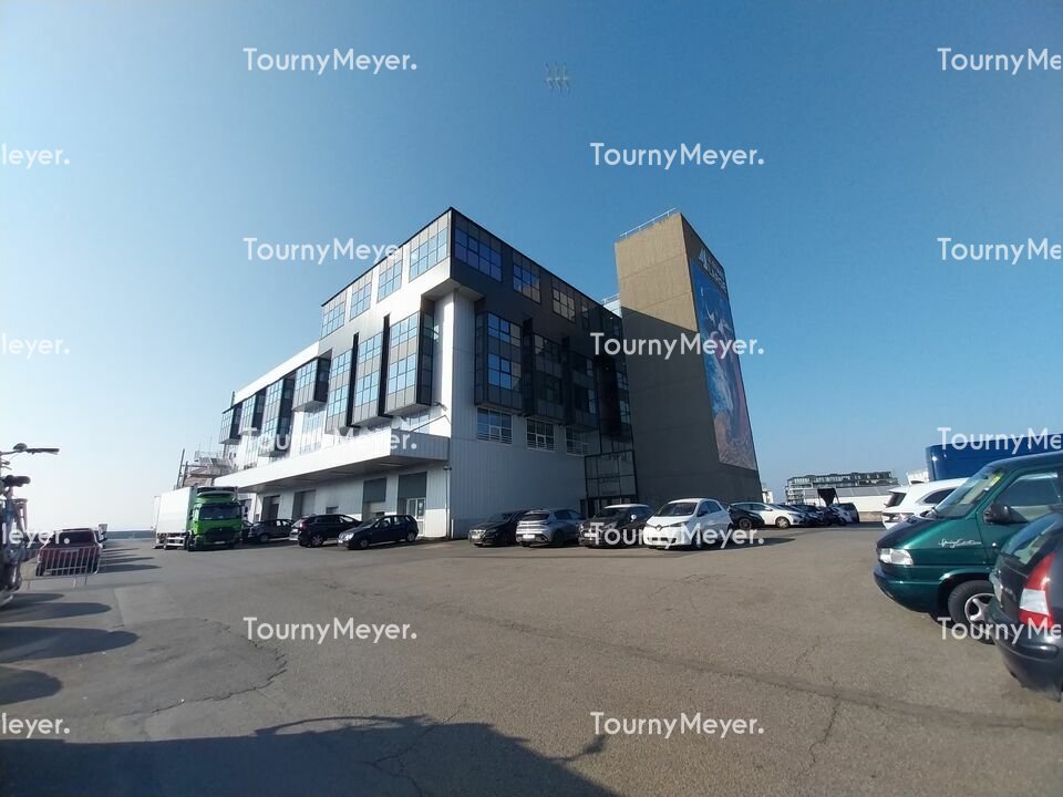 Visuel 12 de l'annonce : A LOUER, Bureau 155m² - Immeuble LE GRAND LARGE - Port de commerce de Brest