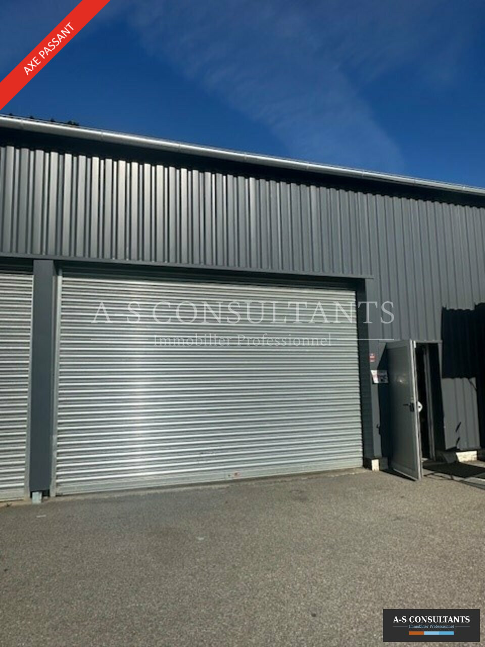 A vendre Entrepôt 580m² Saint-Vincent-de-Mercuze