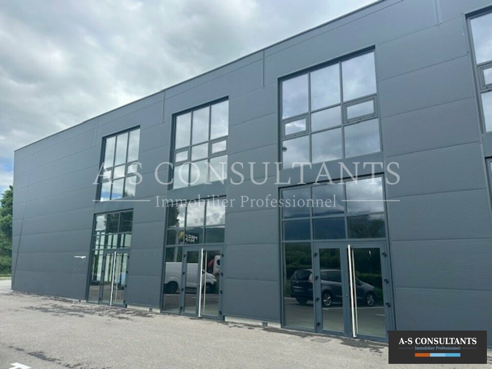 A louer Local commercial  2315m² Chignin