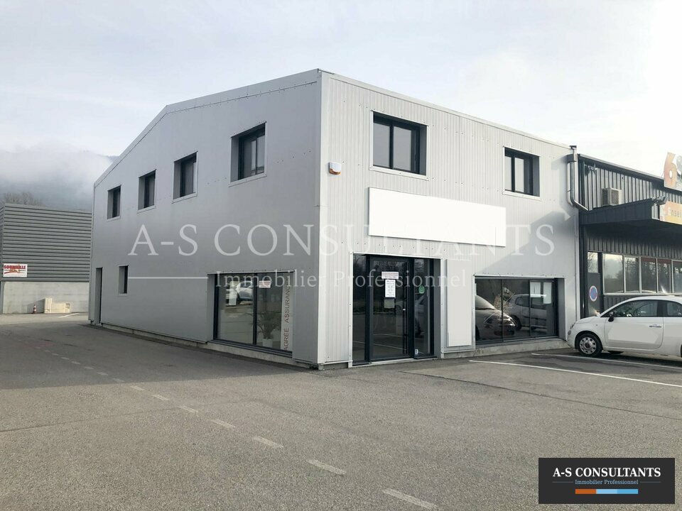 A vendre Local commercial  375m² Belley