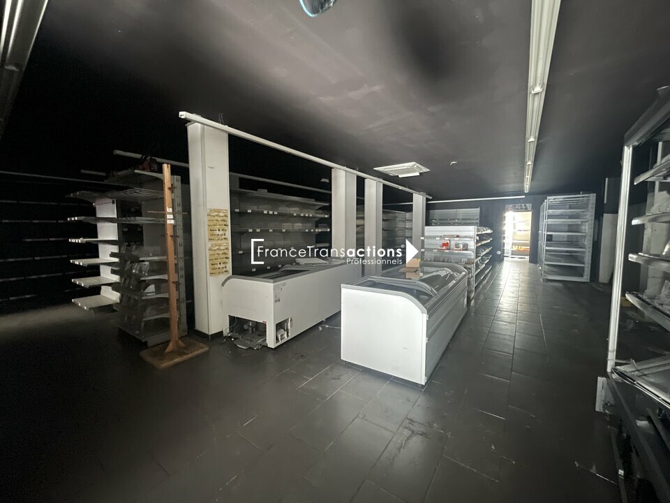 A LOUER - AV Camille Pujol - 250 m&sup2; 