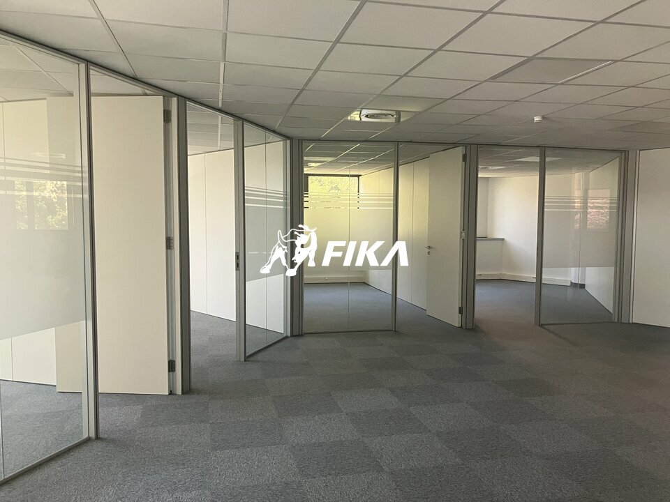 A LOUER BUREAUX - 738 m2 (31700) BLAGNAC