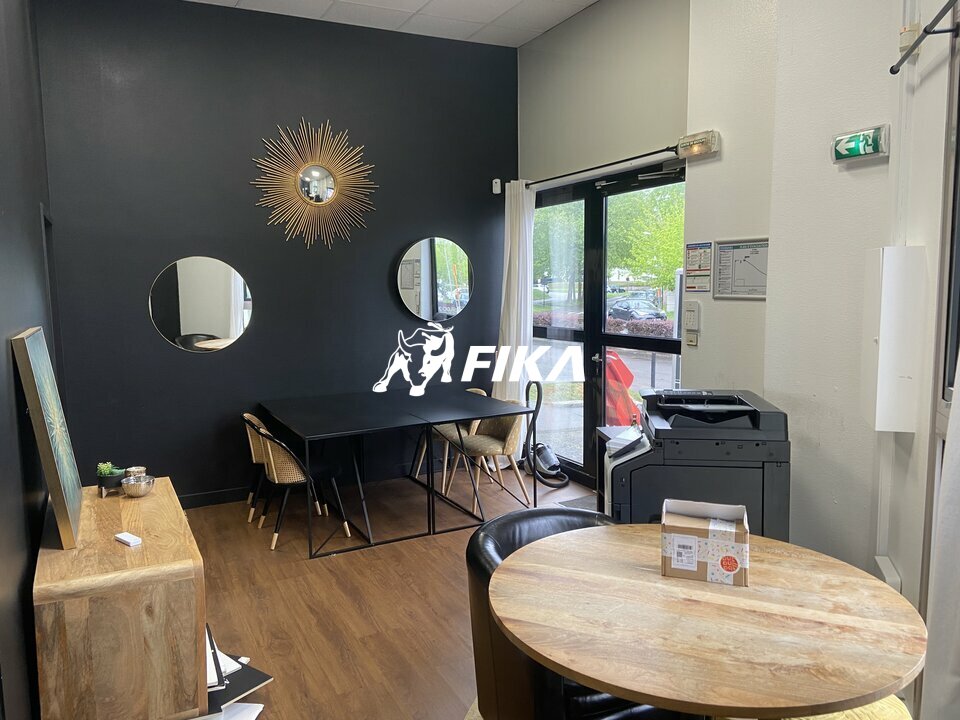 A LOUER BUREAUX 43 m2 (31670) LABEGE