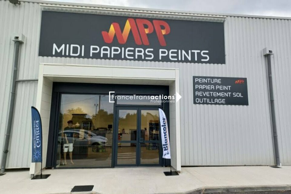 A LOUER LOCAL COMMERCIAL 235 m&sup2; SAINT ALBAN