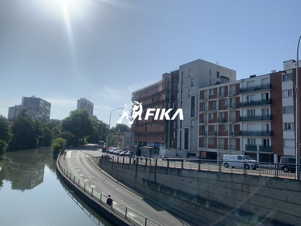 A LOUER BUREAUX -234 m2 - (31000) TOULOUSE /CANAL du MIDI