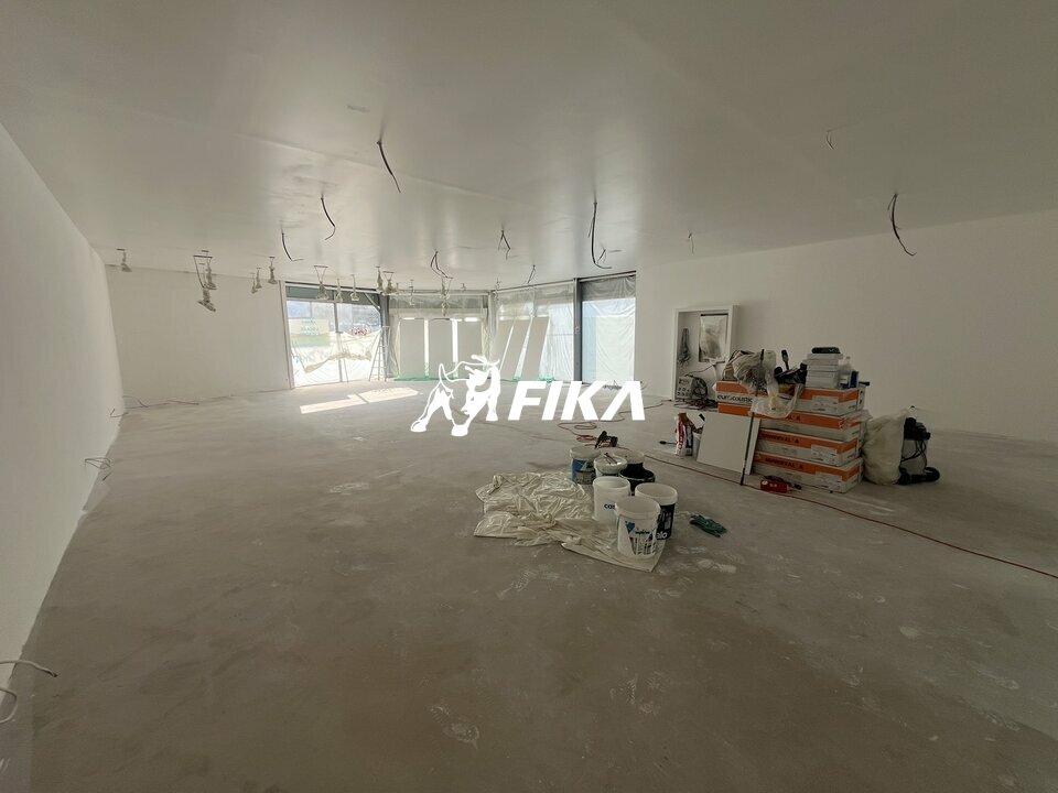 A VENDRE LOCAL COMMERCIAL 206 m2 - (33110) LE BOUSCAT