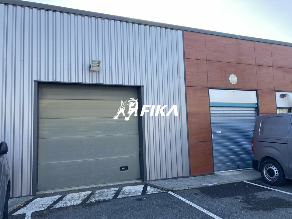 A LOUER LOCAL D'ACTIVITE 135 m2 - (31850) MONTRABE