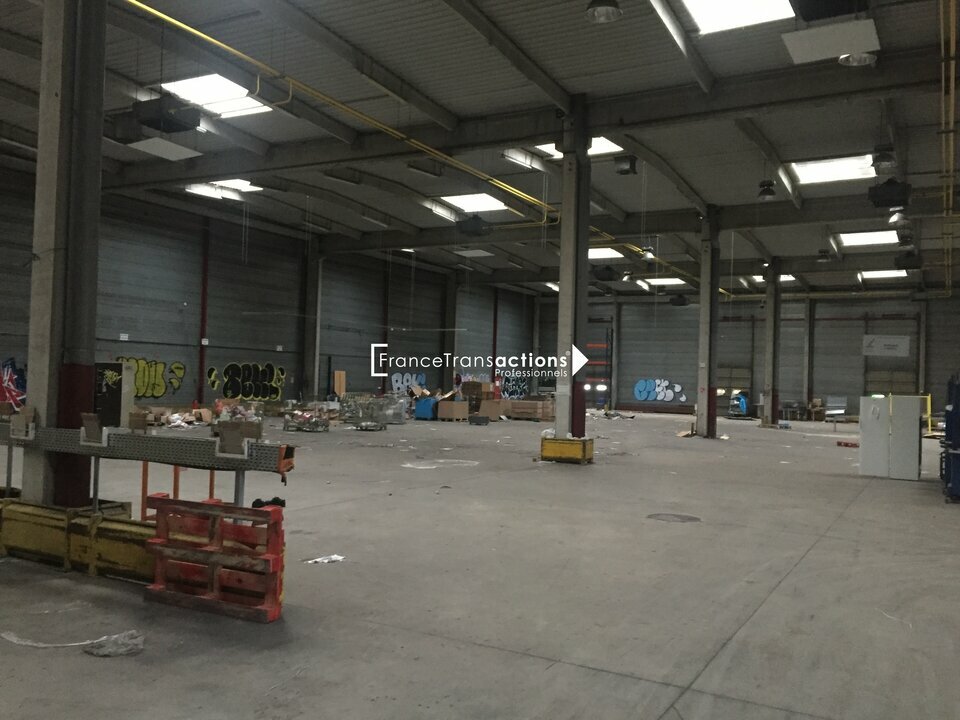 A LOUER CELLULES LOGISTIQUES, 5424 M² 31200 TOULOUSE 