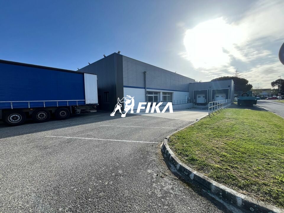  LOCAL D'ACTIVITÉ/ENTREPOT  1 784 m2 A VENDRE  - TOULOUSE - 31100