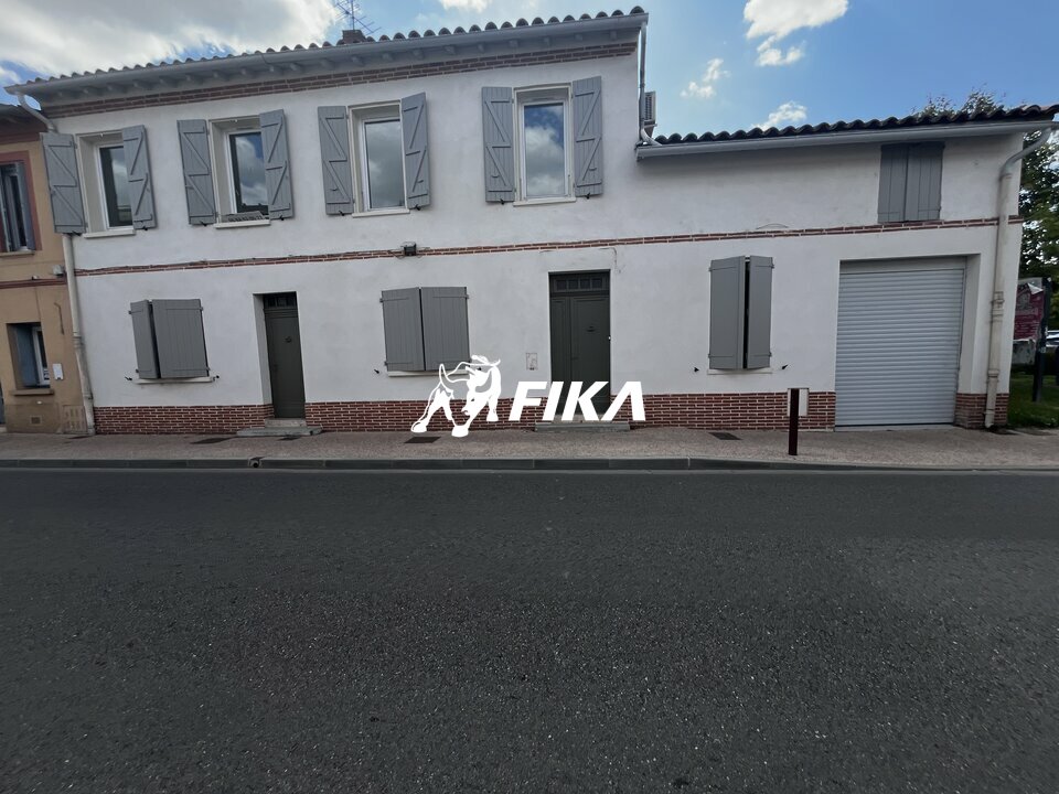 A VENDRE MAISON - 300 m2 - (31270) CUGNAUX