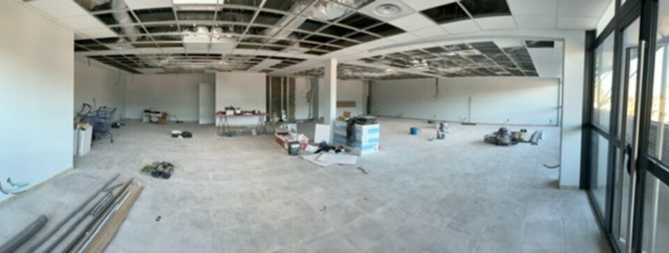A LOUER LOCAL COMMERCIAL 190 m²