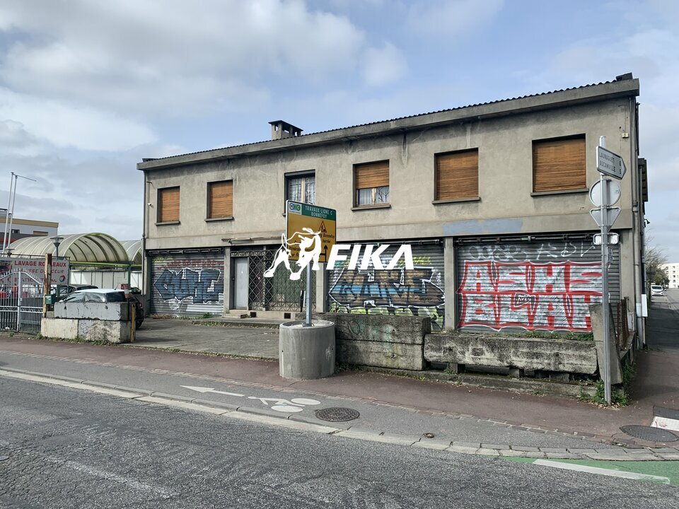 A LOUER LOCAL D'ACTIVITE 560 m2 divisible à partir de 100 m2 - (31200) TOULOUSE