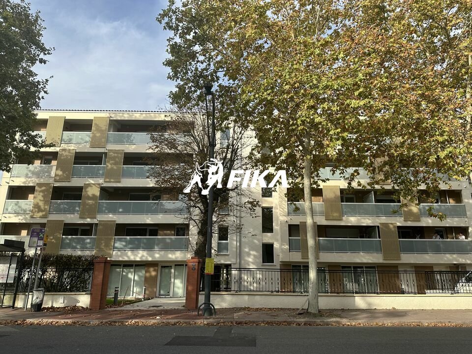 A VENDRE LOCAL COMMERCIAL 130 m2 - (31200) TOULOUSE