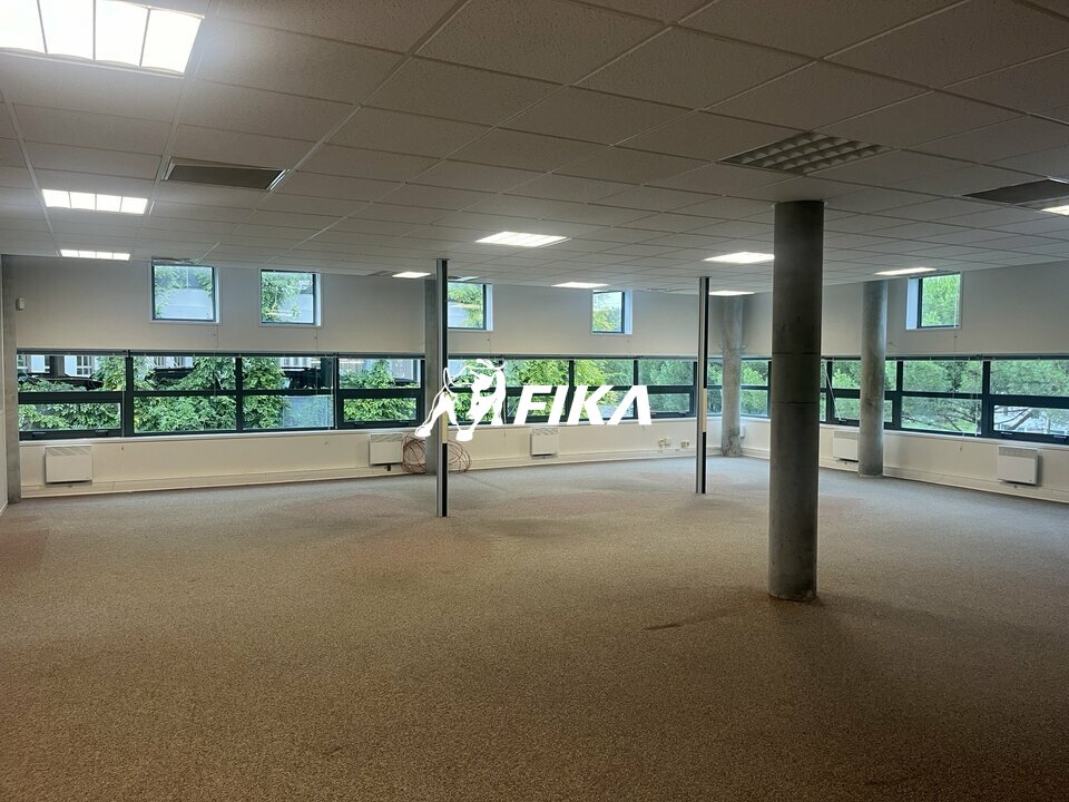 BUREAUX 215 m2 A VENDRE - (33700) MÉRIGNAC