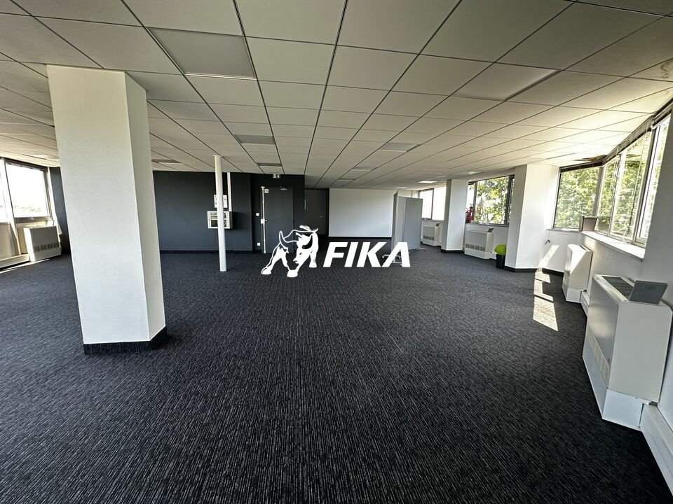 A LOUER BUREAUX 147 m² (31670) LABEGE