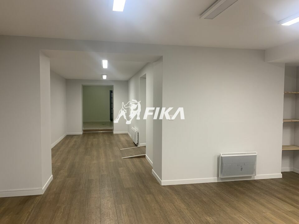 A VENDRE BUREAUX 159 m2 - (33000) BORDEAUX