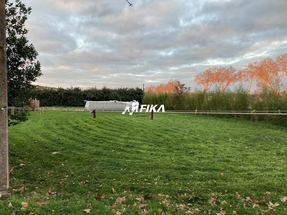 A VENDRE TERRAIN 2800 m2 - (31330) MERVILLE