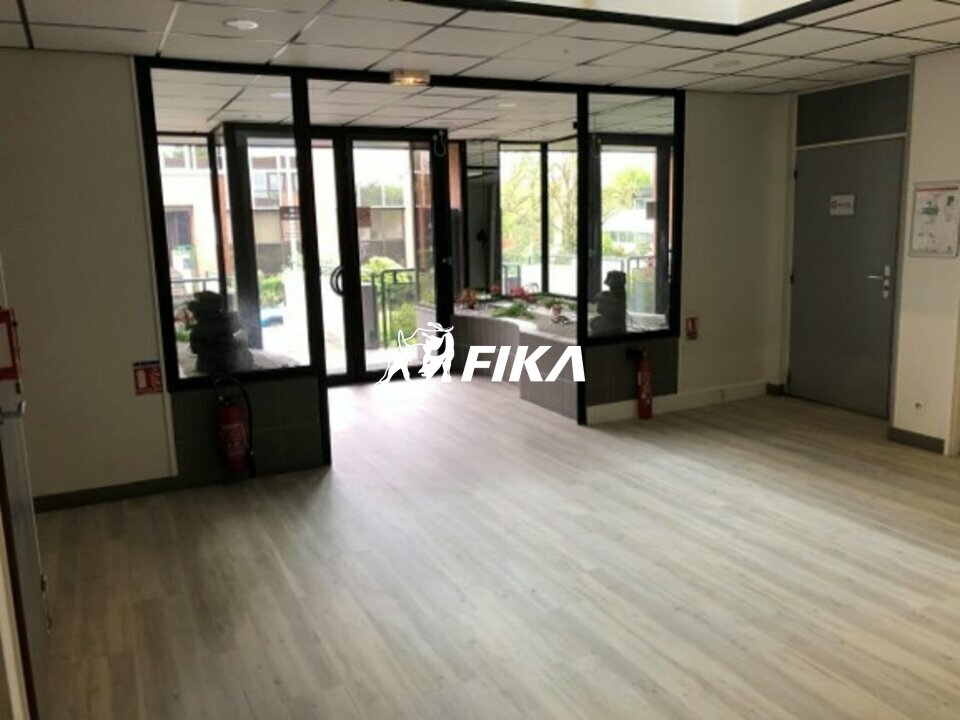 A LOUER BUREAUX 111m2 (31670) LABEGE