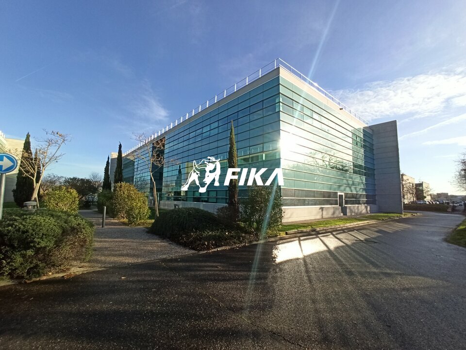 A LOUER BUREAUX 2087 m2 (31100) TOULOUSE 