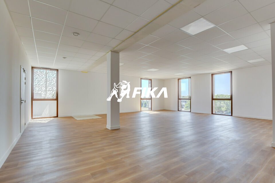 A LOUER BUREAUX 84 m2 (31600) MURET