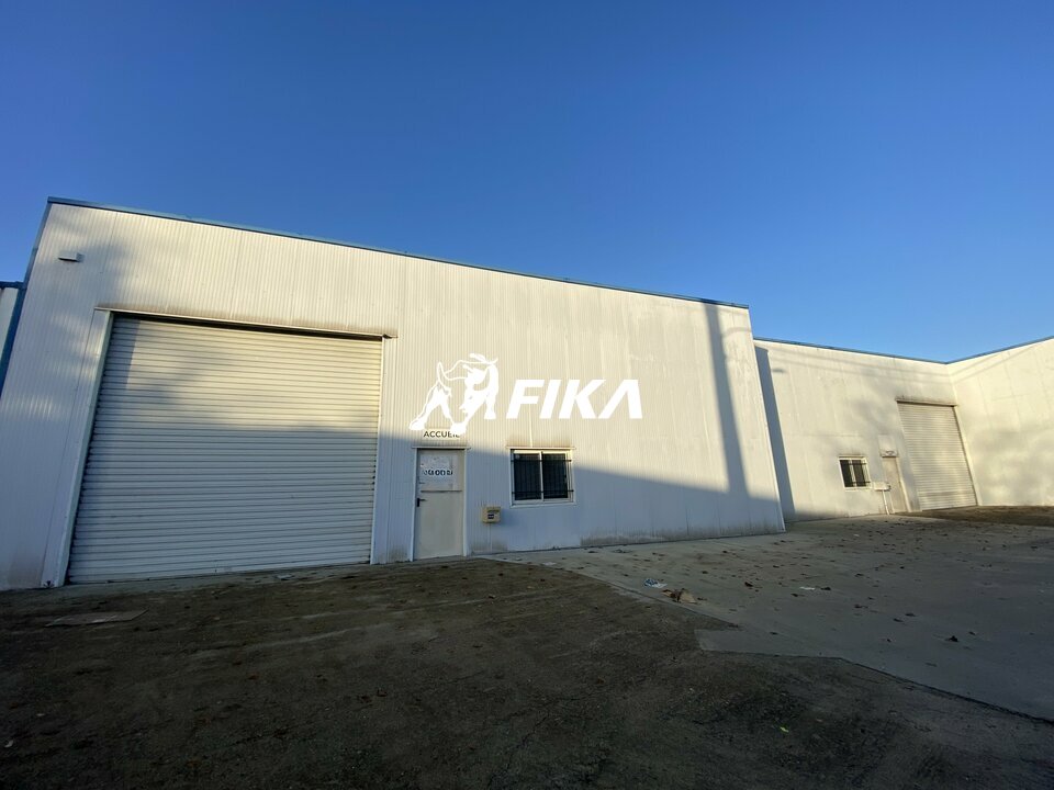 A LOUER LOCAL D'ACTIVITE 840 m2 - (31140) SAINT ALBAN