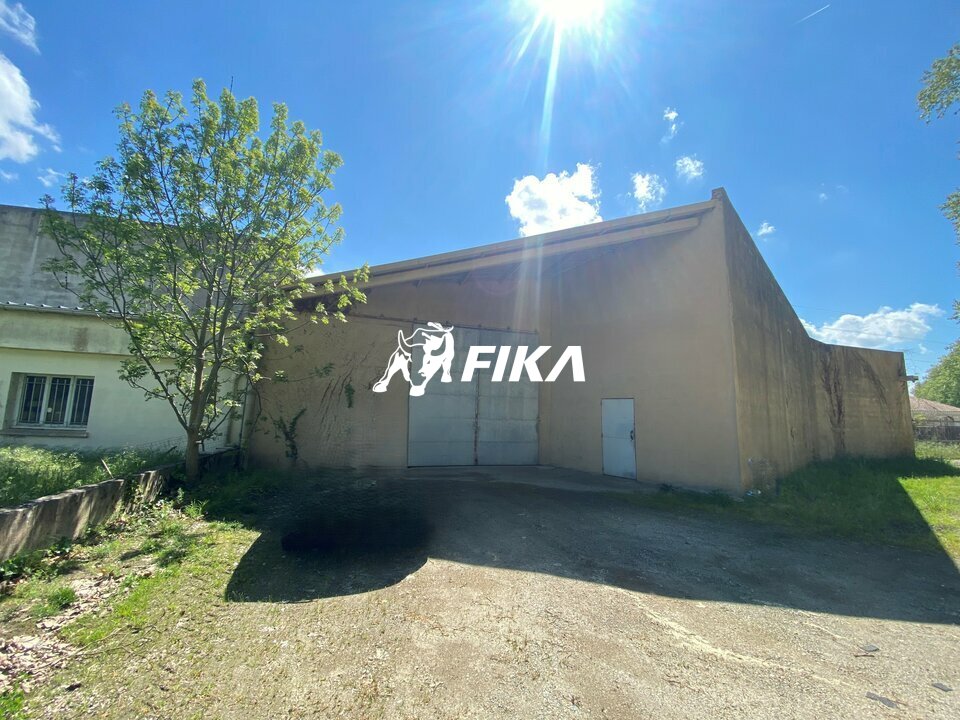 A VENDRE LOCAL D'ACTIVITE 730 m2 - (31550) CINTEGABELLE