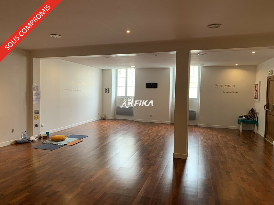 A VENDRE LOCAL COMMERCIAL 124 M2 - (33000) BORDEAUX