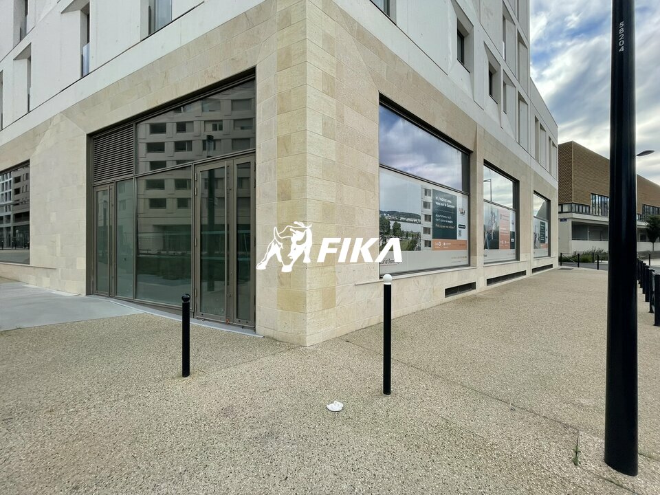  A vendre local professionnel / commercial de 402 m2 à Bordeaux 