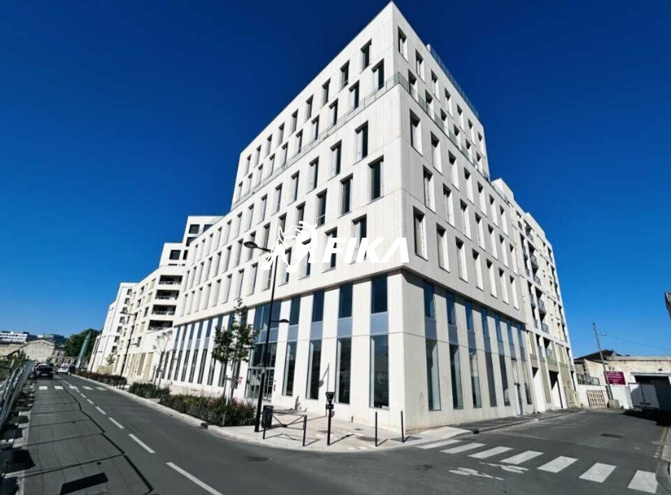 A LOUER - BUREAUX - BORDEAUX (33000)