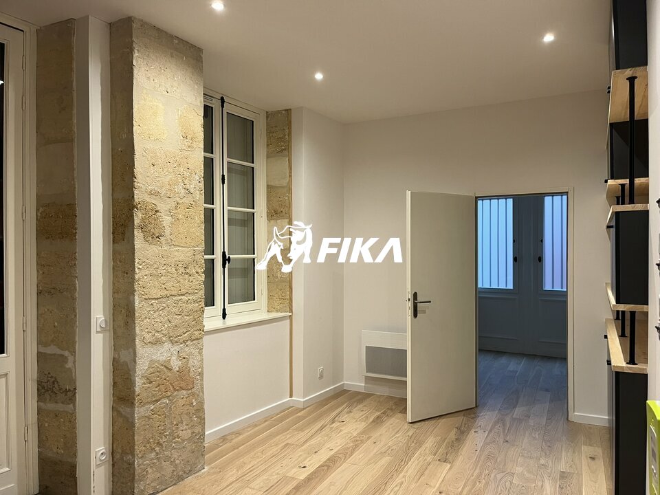 A VENDRE BUREAUX 45,92 m2 (33000) BORDEAUX