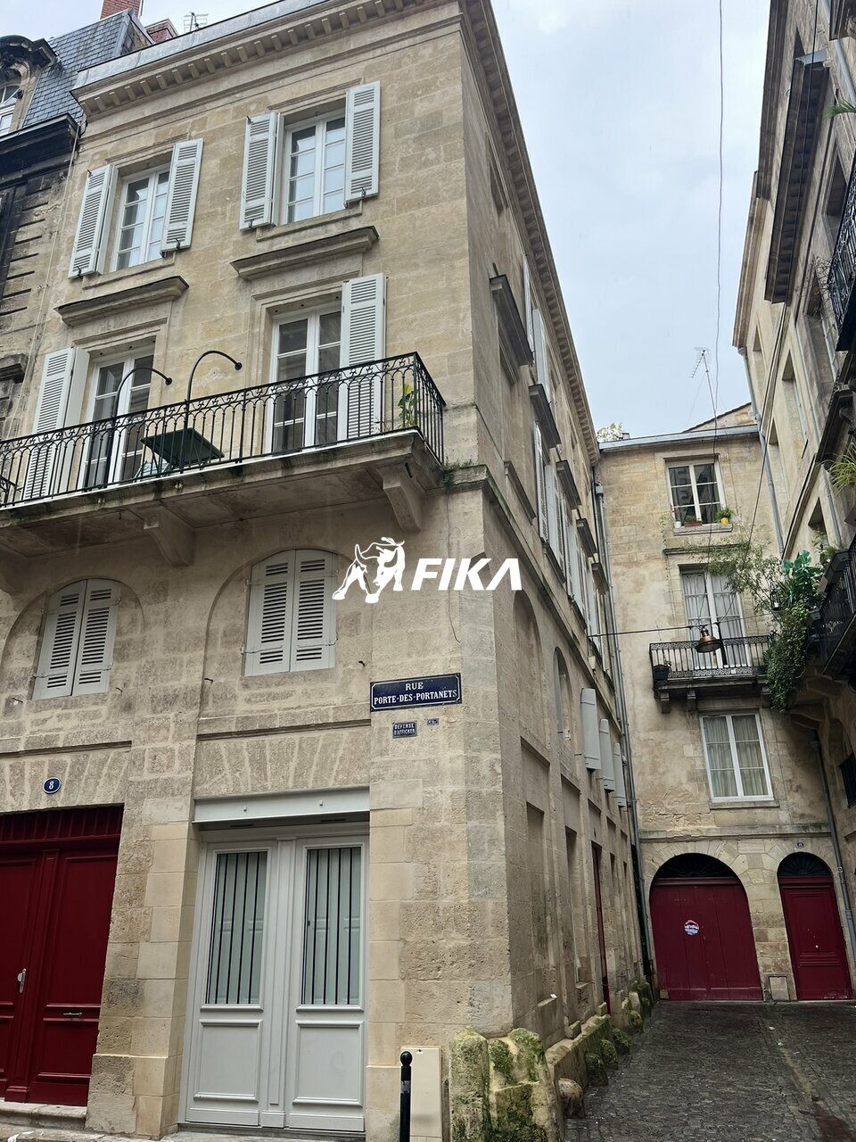 A VENDRE LOCAL PROFESSIONNEL 46 m2 (33000) BORDEAUX