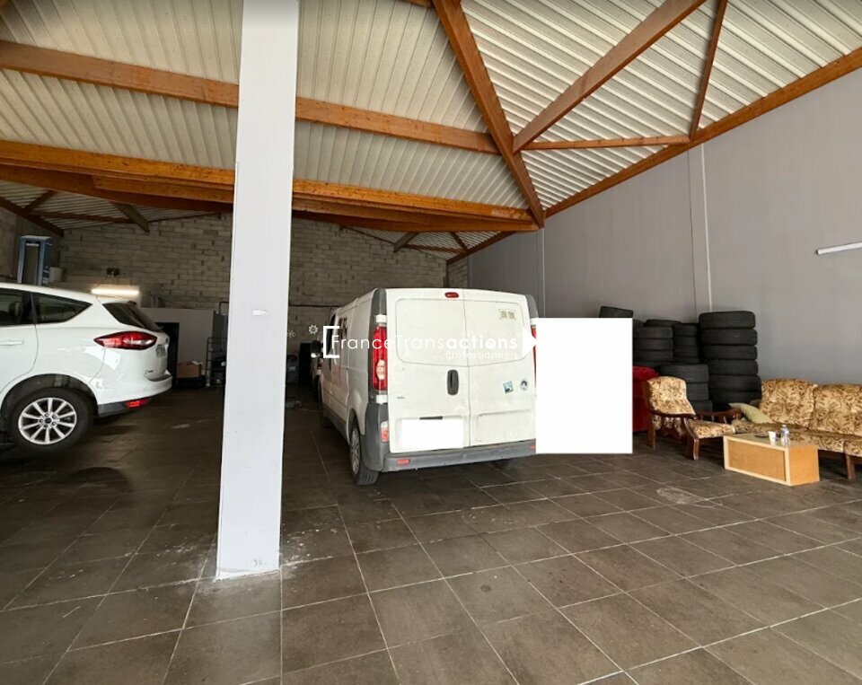 A LOUER LOCAL COMMERCIAL 278 m&sup2; - (31120) PORTET-SUR-GARONNE