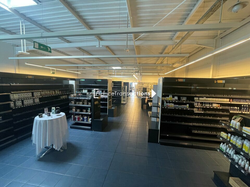 A LOUER LOCAL COMMERCIAL 500 M&sup2; PRIME, PORTET SUR GARONNE