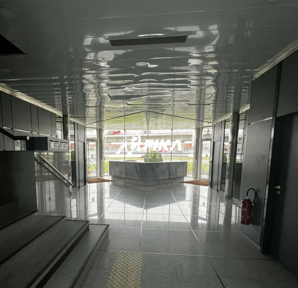 A VENDRE BUREAUX 305 m2 - (31670) LABEGE