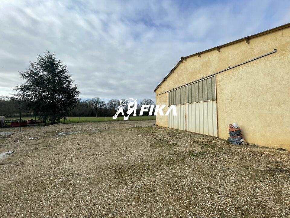 A LOUER LOCAL D'ACTIVITE 450 m2 - (31660) BESSIERES