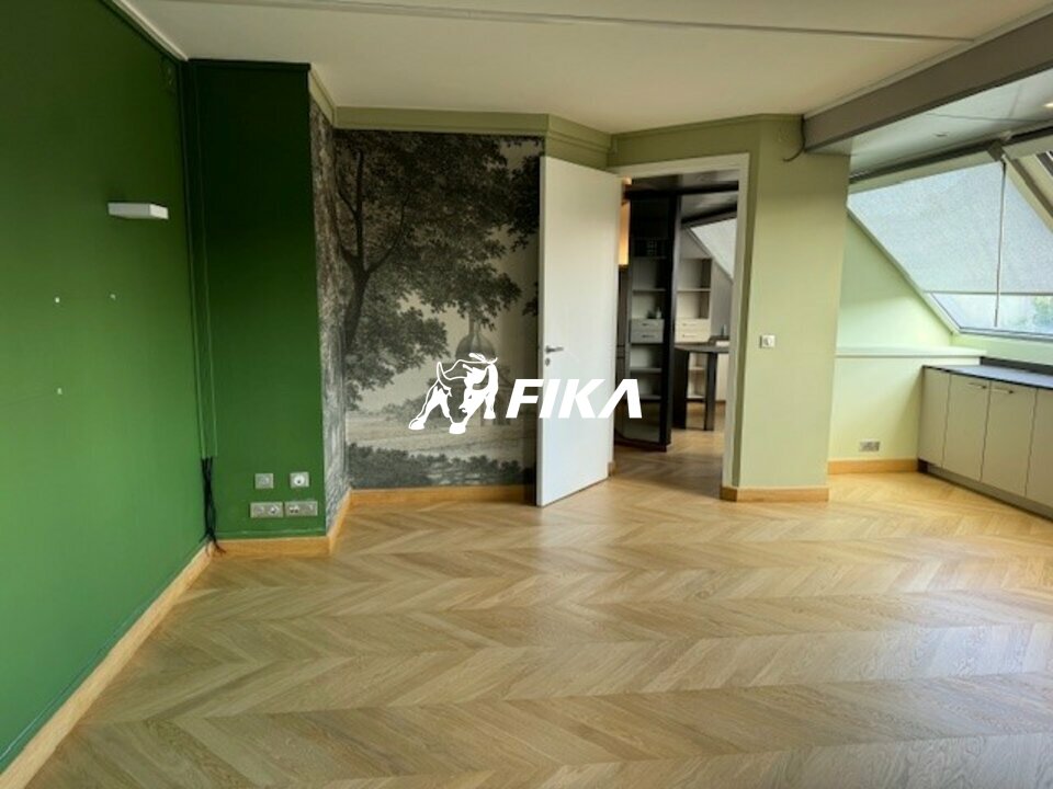 A VENDRE BUREAUX 115 m2 - (33000) BORDEAUX