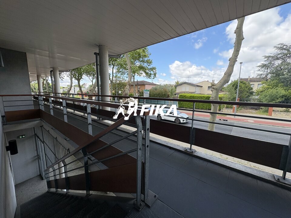 A LOUER BUREAUX 100 M2 - (31240 SAINT-JEAN)
