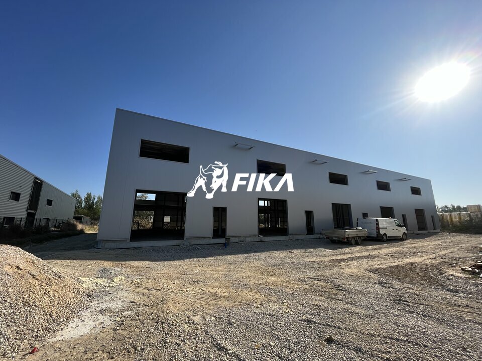A VENDRE LOCAL D'ACTIVITÉ 271 m2 - (31320) CASTANET TOLOSAN
