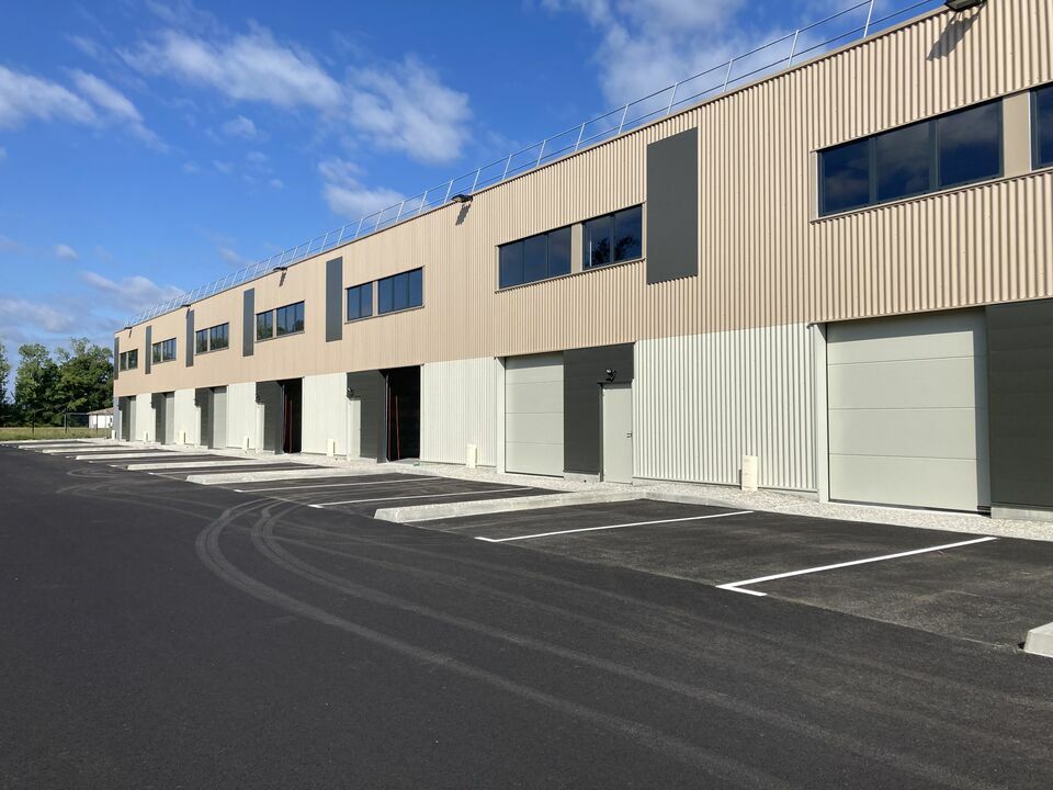 A VENDRE LOCAL D'ACTIVITÉ 508 M2 - (82000) MONTAUBAN
