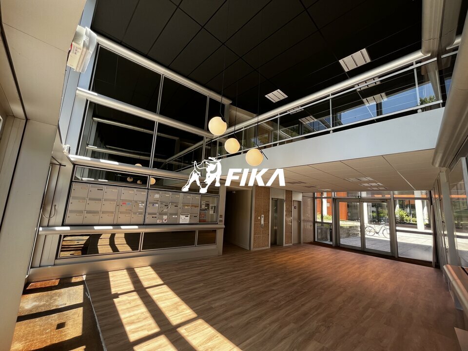 A VENDRE BUREAUX 214 m2 - (31200) TOULOUSE