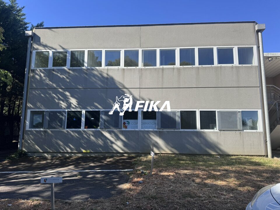 A louer - Bureaux à partir de 60 m2 - à Cenon 