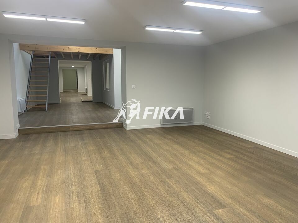 A VENDRE BUREAUX 303 m2 - (33000) BORDEAUX