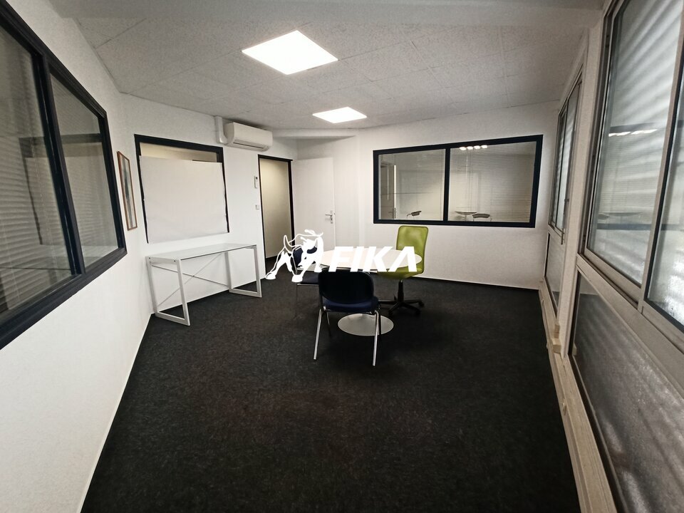 A LOUER BUREAUX 154 m2 (31300) TOULOUSE