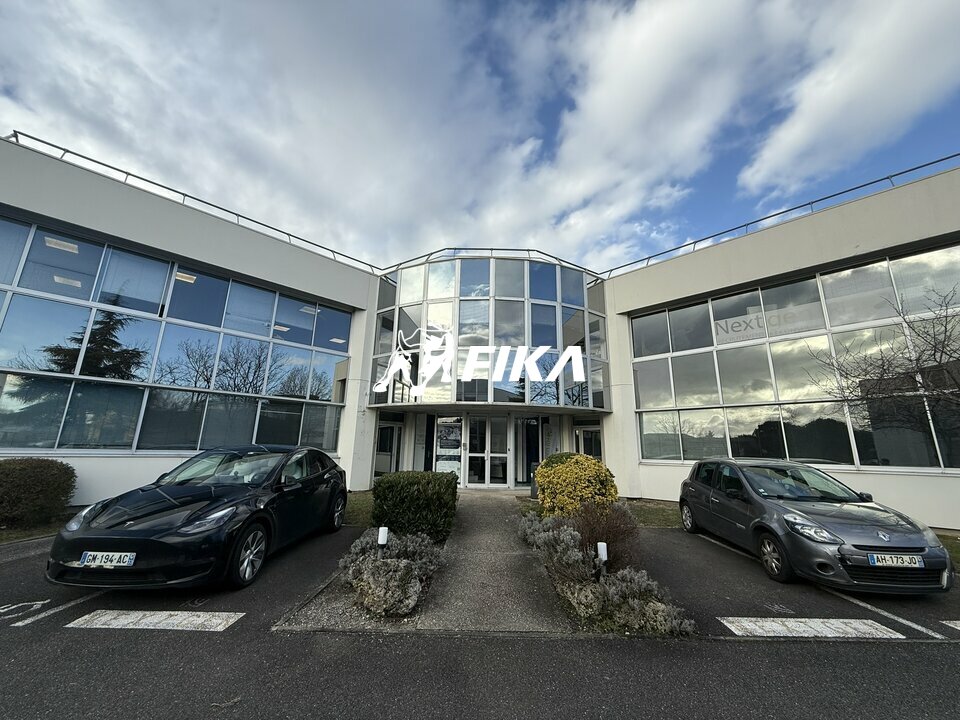 A LOUER - BUREAUX - 450 m2 - (33700) MERIGNAC