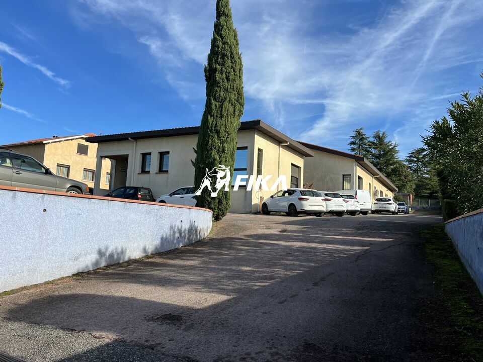 A VENDRE BUREAUX 890 m2 - (31140) LAUNAGUET