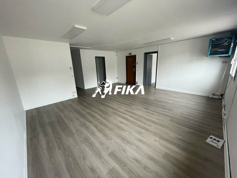 A LOUER BUREAUX 331 m2 (31100) Z.I de Thibaud