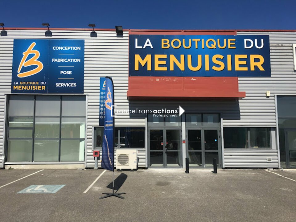 A LOUER LOCAL COMMERCIAL 300 m² MURET